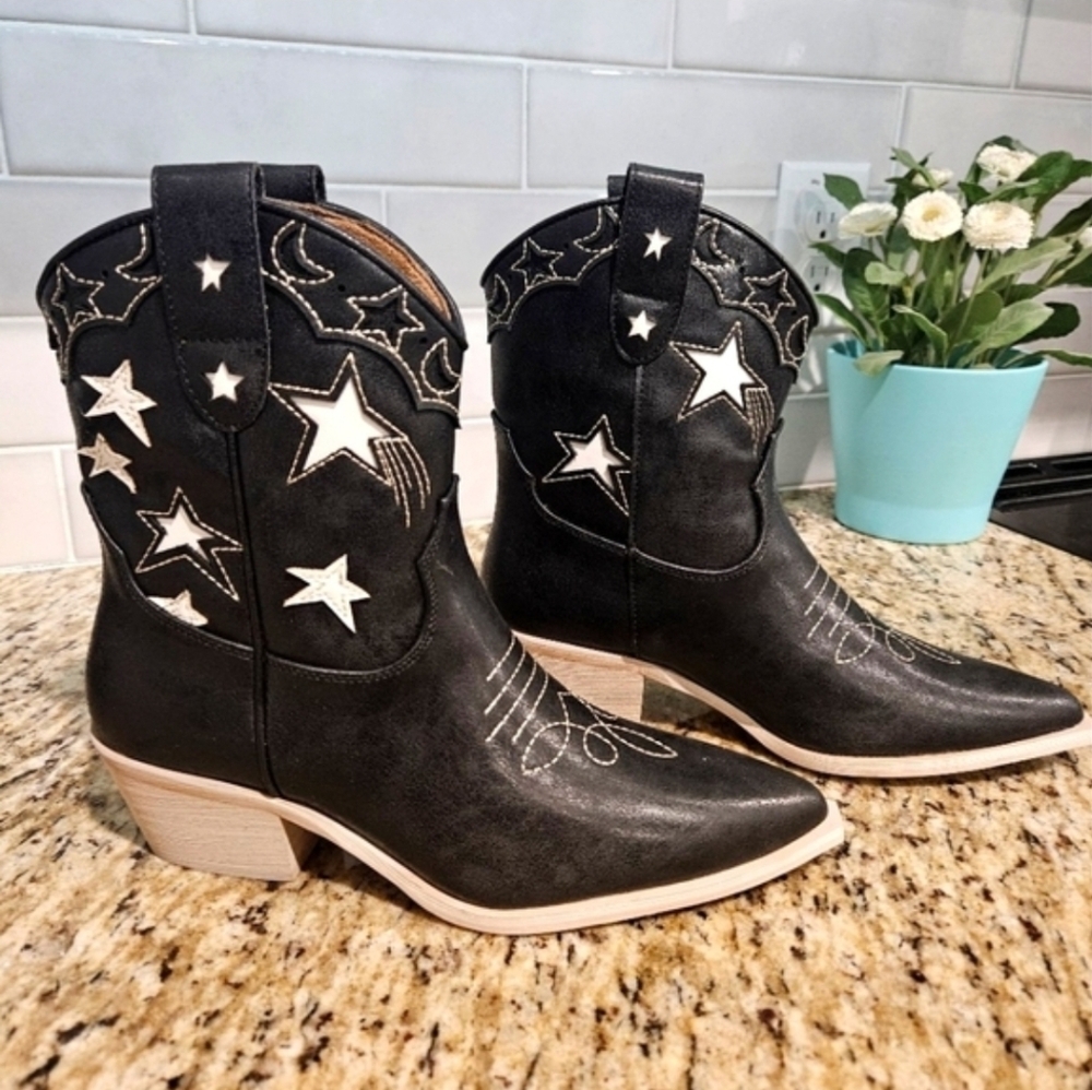 Western Stargazed Ankle Boots, 7.5